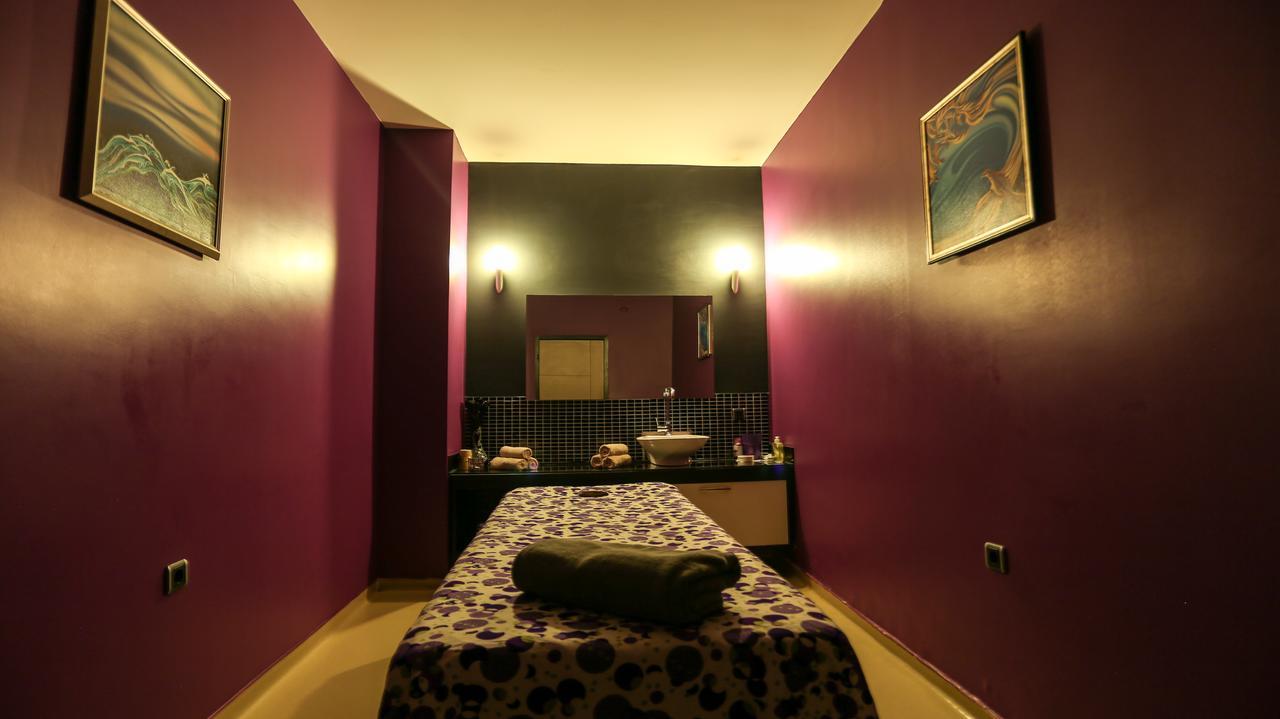 Sivas Bueyuek Hotel ภายนอก รูปภาพ