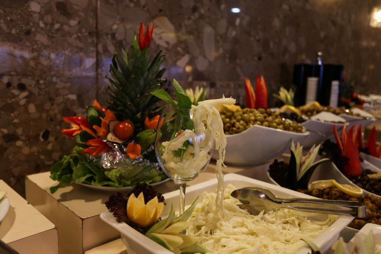 Sivas Bueyuek Hotel ภายนอก รูปภาพ