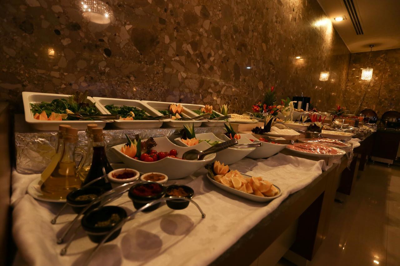 Sivas Bueyuek Hotel ภายนอก รูปภาพ